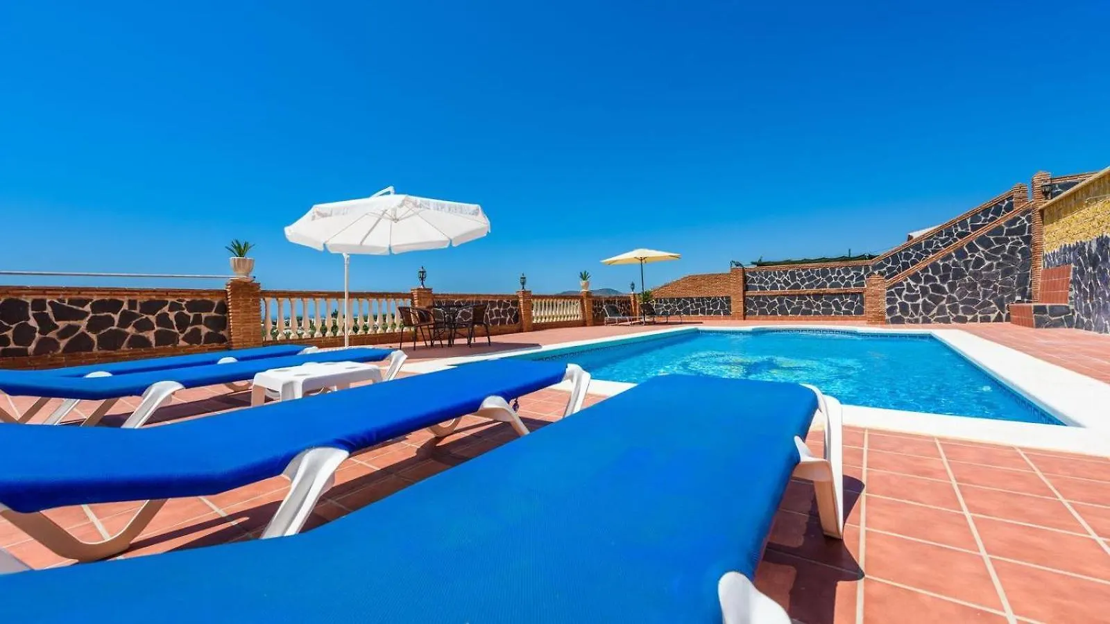 Villa Martin Nerja By Ruralidays