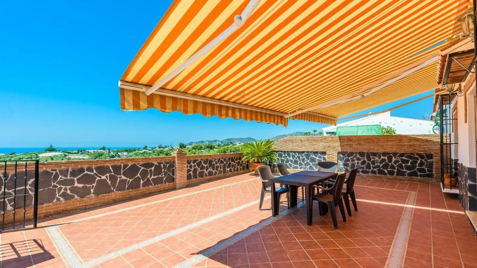 Villa Martin Nerja By Ruralidays